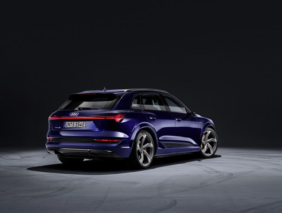  Audi e-tron S 2020 года  (WW) (фото 32 из 62)